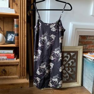 Kit and Ace Slip Dress. Never worn! Size M